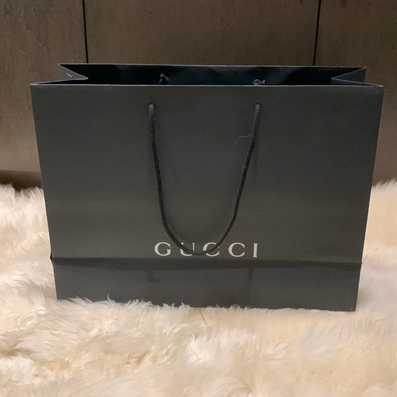 Gucci paper shopping bag Authentic - Picture 4 of 8